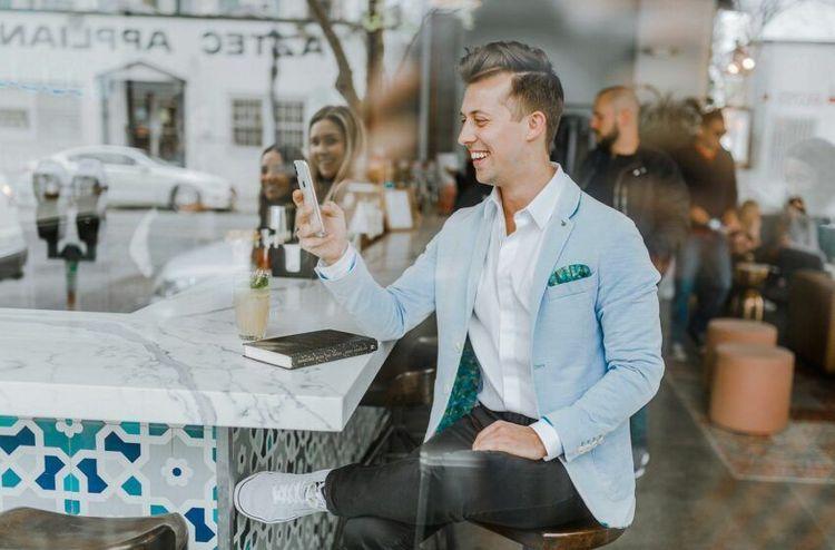 How should customer satisfaction be evaluated?